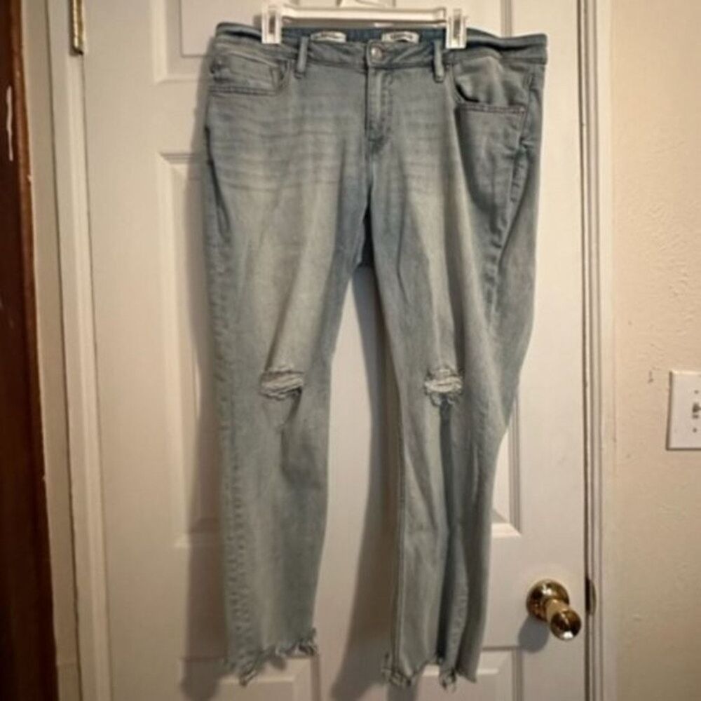Vigoss skinny distressed ripped Jeans size 20